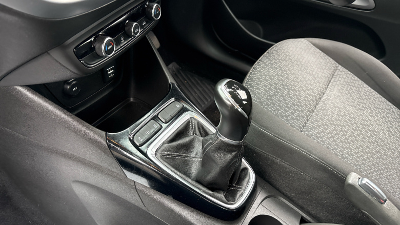 Vauxhall Crossland X 1.2 SE Nav 5dr Petrol Hatchback